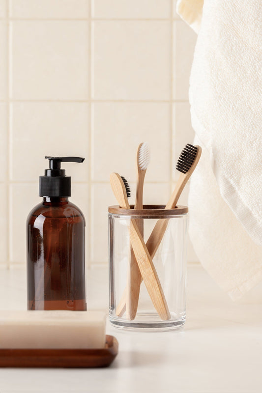 Hydroxyapatite vs. Fluoride: Why More Health-Conscious People Are Making the Switch